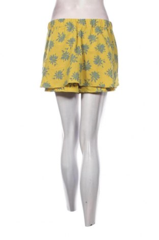 Дамски къс панталон Zara Trafaluc, Размер M, Цвят Жълт, Цена 6,00 лв.