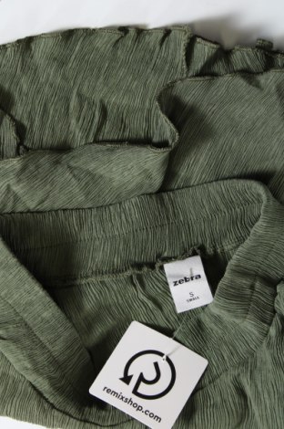 Дамски къс панталон Zebra, Размер S, Цвят Зелен, Цена 4,94 лв.