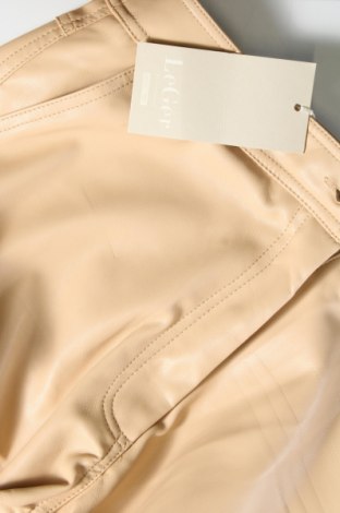 Γυναικείο παντελόνι δερμάτινο About You, Μέγεθος M, Χρώμα  Μπέζ, Τιμή 9,47 €