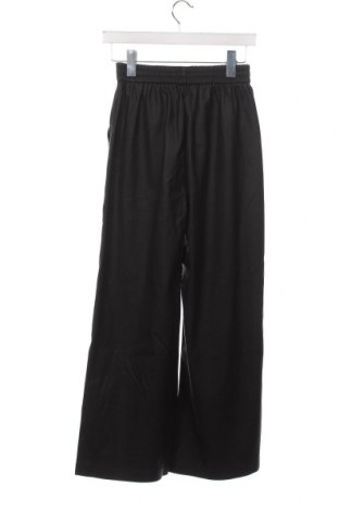 Γυναικείο παντελόνι δερμάτινο ONLY, Μέγεθος XS, Χρώμα Μαύρο, Τιμή 3,06 €
