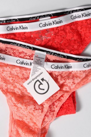 Дамски комплект Calvin Klein, Размер M, Цвят Многоцветен, Цена 79,00 лв.