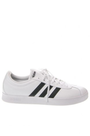 Дамски обувки Adidas, Размер 46, Цвят Бял, Цена 178,60 лв.