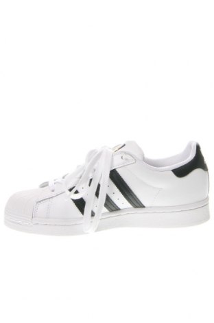 Дамски обувки Adidas Originals, Размер 37, Цвят Бял, Цена 190,12 лв.