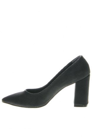 Дамски обувки Fox Shoes, Размер 39, Цвят Черен, Цена 23,40 лв.