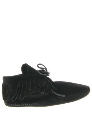 Дамски обувки Minnetonka, Размер 38, Цвят Черен, Цена 92,40 лв.
