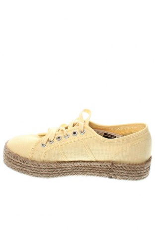 Дамски обувки Superga, Размер 40, Цвят Жълт, Цена 25,76 лв.