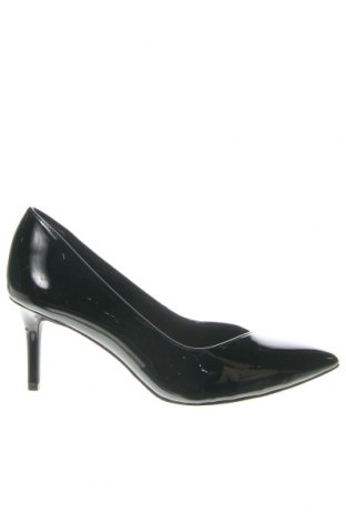Дамски обувки Tamaris, Размер 38, Цвят Черен, Цена 45,90 лв.