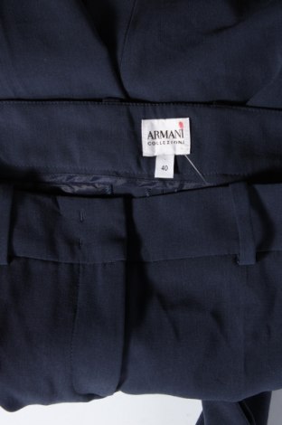 Дамски панталон Armani Collezioni, Размер M, Цвят Син, Цена 70,49 лв.