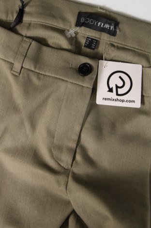Дамски панталон Body Flirt, Размер XL, Цвят Зелен, Цена 23,90 лв.