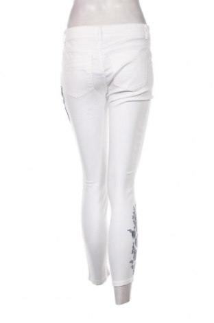 Γυναικείο παντελόνι Buffalo, Μέγεθος M, Χρώμα Λευκό, Τιμή 14,35 €