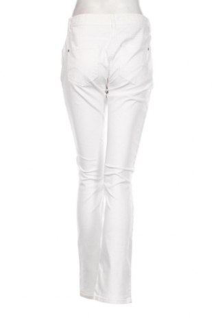 Γυναικείο παντελόνι Canda, Μέγεθος M, Χρώμα Λευκό, Τιμή 9,62 €