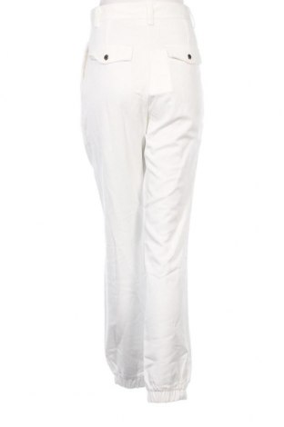 Γυναικείο παντελόνι Guido Maria Kretschmer for About You, Μέγεθος S, Χρώμα Λευκό, Τιμή 11,21 €