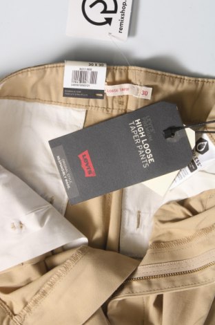 Damenhose Levi's, Größe M, Farbe Beige, Preis 75,26 €