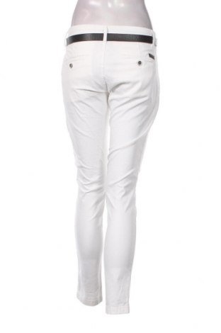 Дамски панталон Lindbergh, Размер M, Цвят Бял, Цена 21,90 лв.