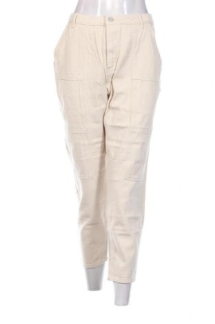 Дамски панталон Missguided, Размер M, Цвят Бежов, Цена 22,08 лв.