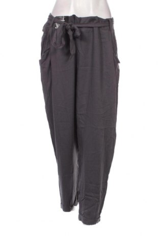 Дамски панталон New Look, Размер XL, Цвят Сив, Цена 37,26 лв.