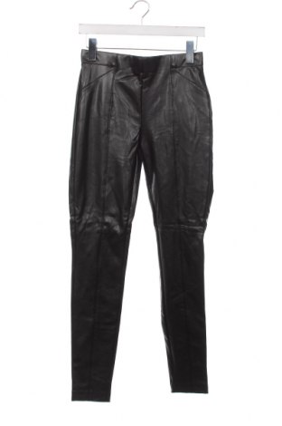 Дамски панталон ONLY, Размер S, Цвят Черен, Цена 26,46 лв.