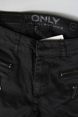 Γυναικείο παντελόνι ONLY, Μέγεθος XS, Χρώμα Μαύρο, Τιμή 1,61 €