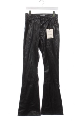 Дамски панталон Pull&Bear, Размер M, Цвят Черен, Цена 18,86 лв.