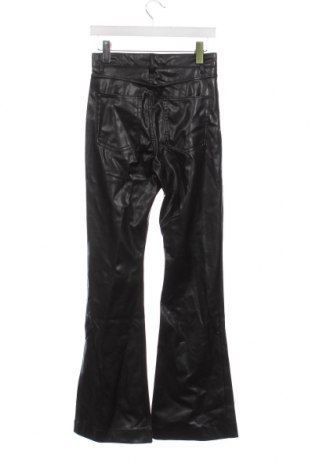 Dámske nohavice Pull&Bear, Veľkosť M, Farba Čierna, Cena  9,72 €