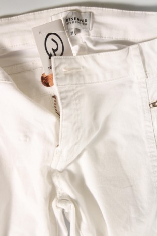 Damskie spodnie Reserved, Rozmiar S, Kolor Biały, Cena 66,67 zł