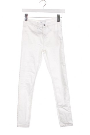 Дамски панталон Sinsay, Размер S, Цвят Бял, Цена 13,05 лв.