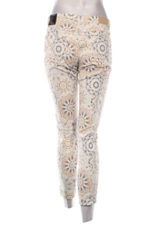 Дамски панталон Toni, Размер S, Цвят Многоцветен, Цена 87,02 лв.