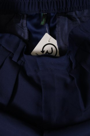 Дамски панталон United Colors Of Benetton, Размер M, Цвят Син, Цена 29,00 лв.