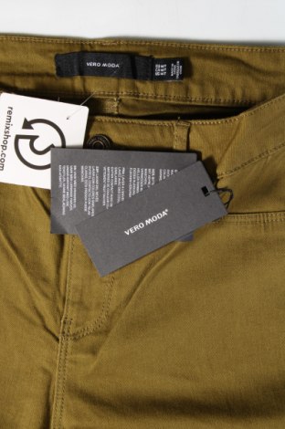Дамски панталон Vero Moda, Размер M, Цвят Зелен, Цена 27,00 лв.