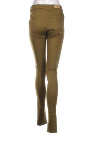 Дамски панталон Vero Moda, Размер M, Цвят Зелен, Цена 27,00 лв.