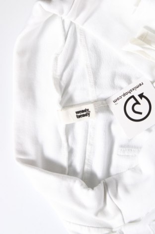 Γυναικείο παντελόνι Wendy Trendy, Μέγεθος M, Χρώμα Λευκό, Τιμή 15,00 €