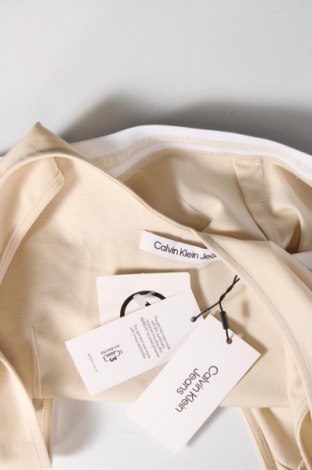 Дамски потник Calvin Klein Jeans, Размер XL, Цвят Екрю, Цена 54,00 лв.