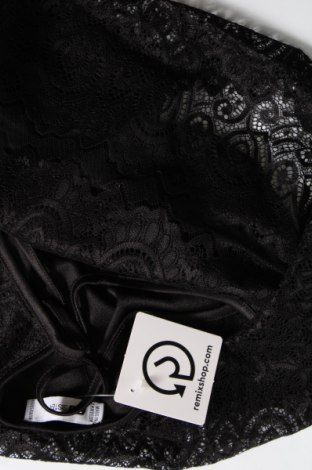 Γυναικείο αμάνικο μπλουζάκι Fb Sister, Μέγεθος L, Χρώμα Μαύρο, Τιμή 3,30 €