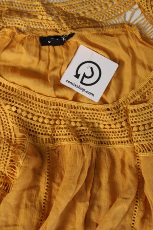 Γυναικείο αμάνικο μπλουζάκι Jennyfer, Μέγεθος M, Χρώμα Κίτρινο, Τιμή 2,41 €