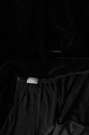 Γυναικείο αμάνικο μπλουζάκι Yamamay, Μέγεθος S, Χρώμα Μαύρο, Τιμή 4,52 €