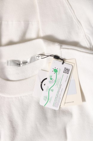 Γυναικείο πουλόβερ Gestuz, Μέγεθος M, Χρώμα Λευκό, Τιμή 36,43 €