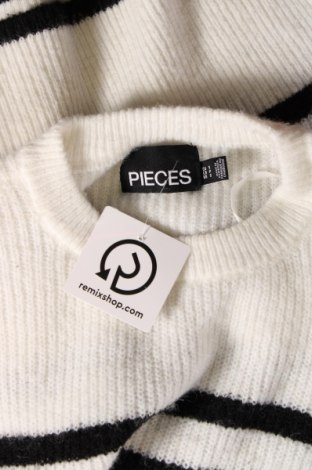 Γυναικείο πουλόβερ Pieces, Μέγεθος S, Χρώμα Λευκό, Τιμή 27,84 €