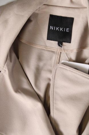 Дамски шлифер Nikkie, Размер XS, Цвят Бежов, Цена 118,00 лв.