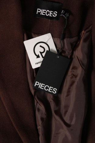 Дамско палто Pieces, Размер L, Цвят Кафяв, Цена 109,00 лв.
