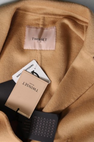Дамско палто TWINSET, Размер M, Цвят Бежов, Цена 773,00 лв.