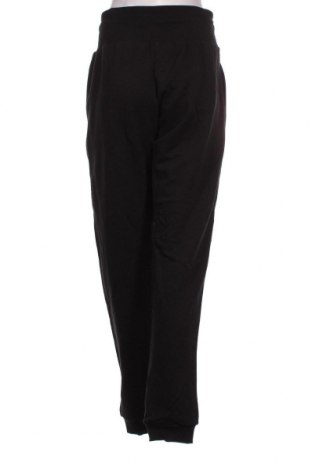 Pantaloni trening de femei Urban Classics, Mărime XL, Culoare Negru, Preț 223,68 Lei
