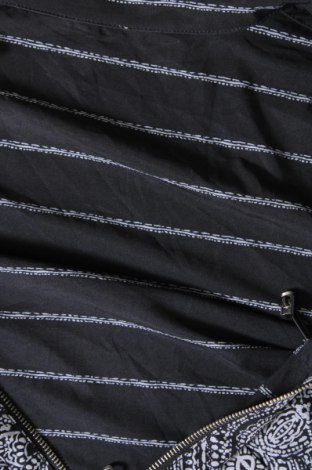 Dámska bunda , Veľkosť L, Farba Čierna, Cena  7,62 €