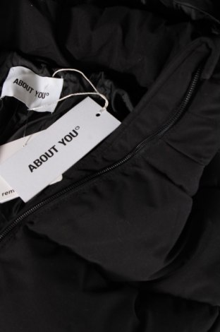 Γυναικείο μπουφάν About You, Μέγεθος S, Χρώμα Μαύρο, Τιμή 23,51 €