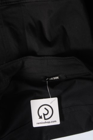 Γυναικείο μπουφάν Bik Bok, Μέγεθος L, Χρώμα Μαύρο, Τιμή 4,75 €