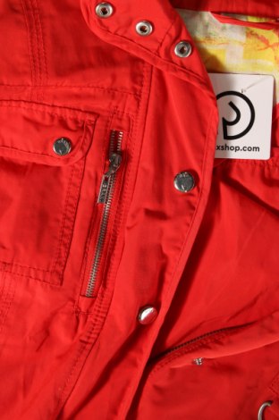 Γυναικείο μπουφάν Brax, Μέγεθος M, Χρώμα Κόκκινο, Τιμή 16,23 €