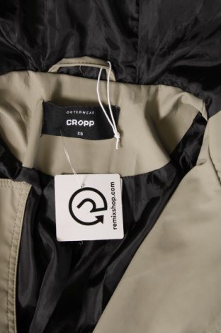 Γυναικείο μπουφάν Cropp, Μέγεθος XS, Χρώμα  Μπέζ, Τιμή 4,51 €