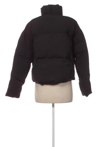 Γυναικείο μπουφάν PUMA, Μέγεθος S, Χρώμα Μαύρο, Τιμή 92,41 €