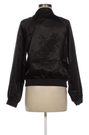 Γυναικείο μπουφάν Pieces, Μέγεθος S, Χρώμα Μαύρο, Τιμή 12,68 €