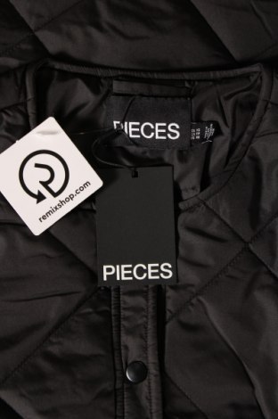 Дамско яке Pieces, Размер XS, Цвят Черен, Цена 34,44 лв.