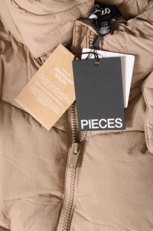 Γυναικείο μπουφάν Pieces, Μέγεθος XS, Χρώμα  Μπέζ, Τιμή 21,56 €